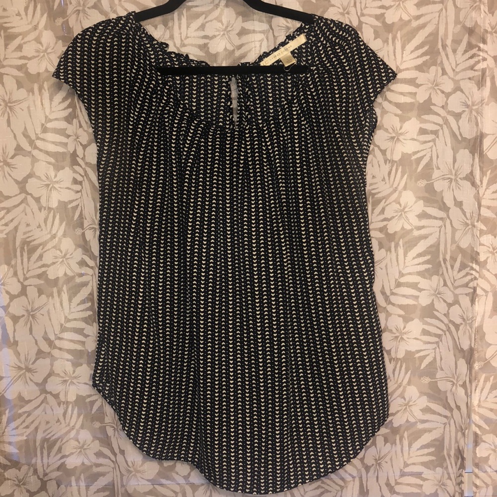 LC Lauren Conrad Print Pleated Top size Large